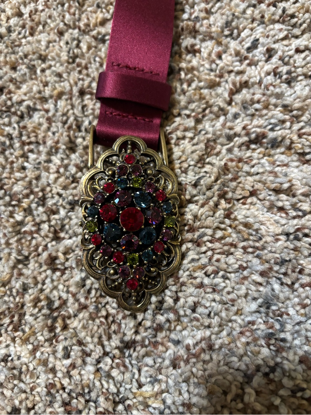 395. W by Worth Women's Satin Burgundy Gemstone Buckle Belt - Picture 4 of 7
